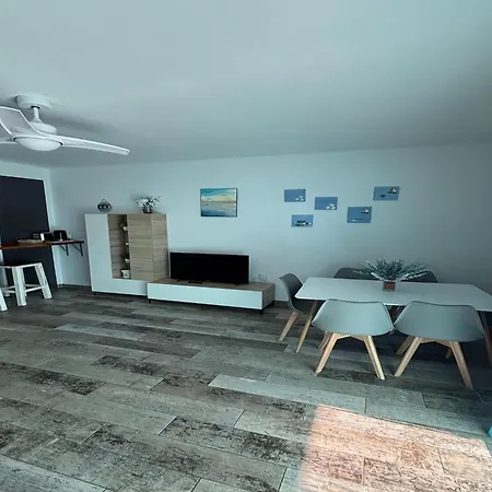 Beachfront With Terrace *