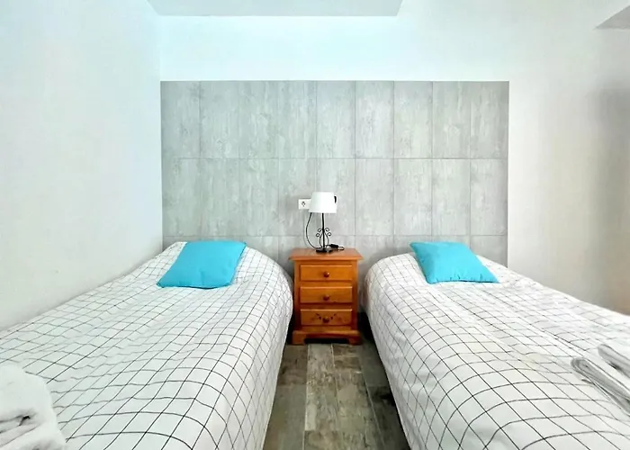 Beachfront With Terrace Appartement *